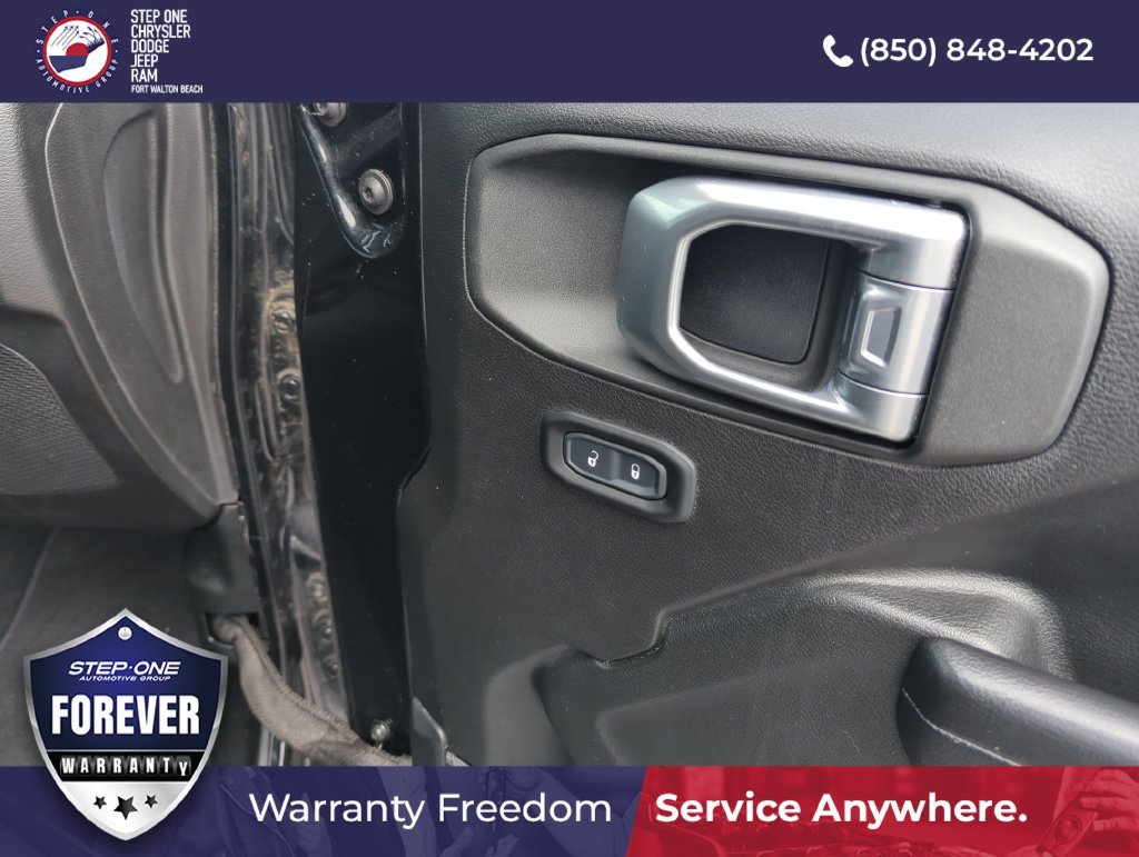Used 2019 Jeep Wrangler Unlimited Sport S AWD/4WD image 31