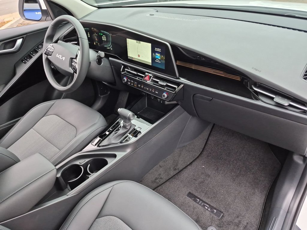 New 2026 Kia Niro EX FWD image 29