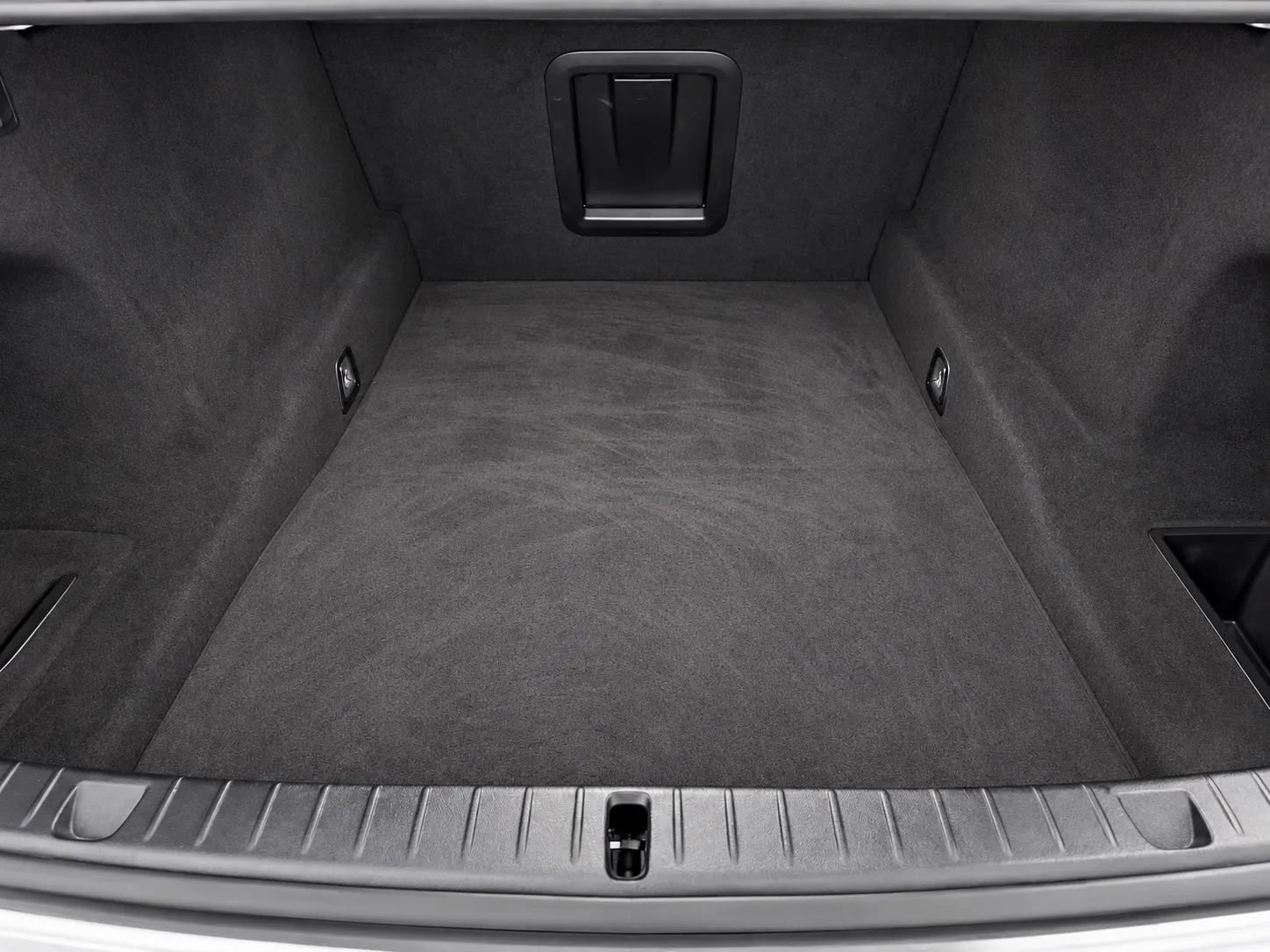 Used 2019 BMW 740i w/ Executive Package RWD image 18