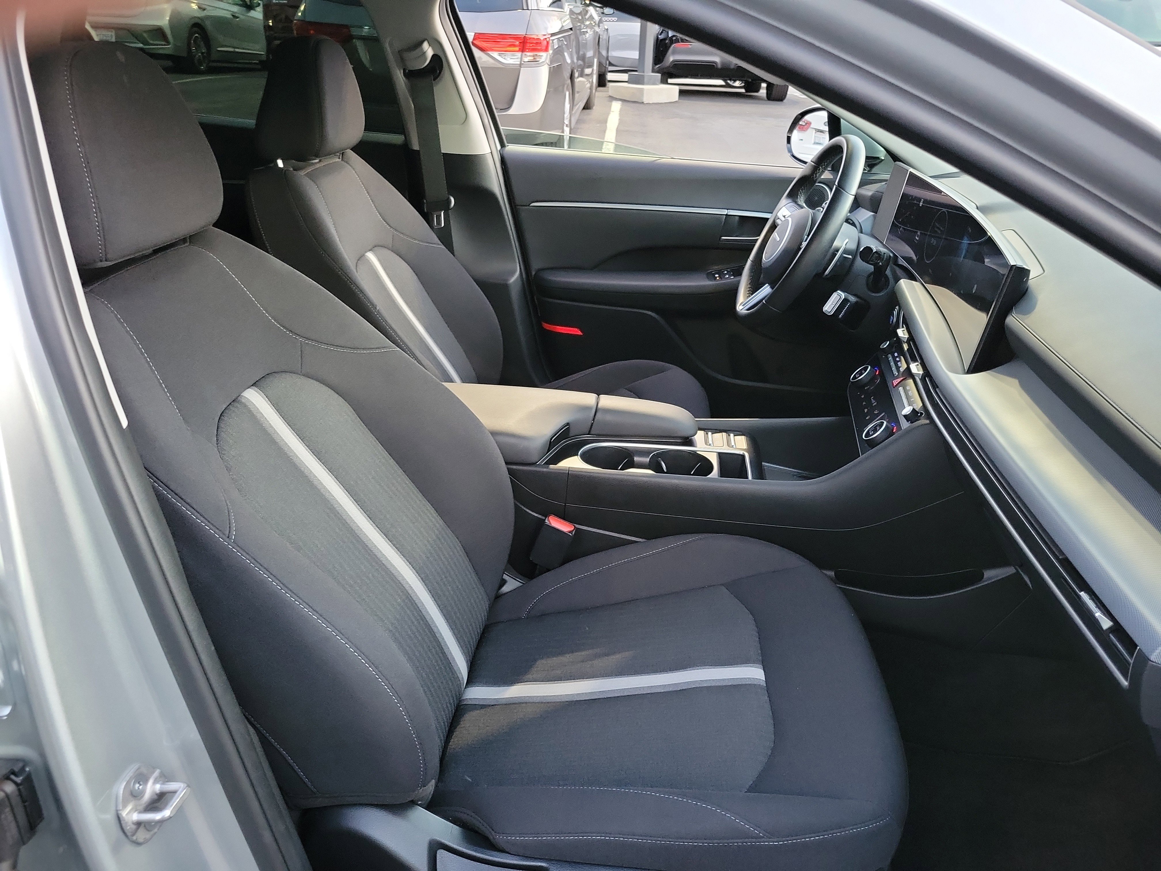 Certified 2024 Hyundai Sonata SEL w/ Convenience Package image 19