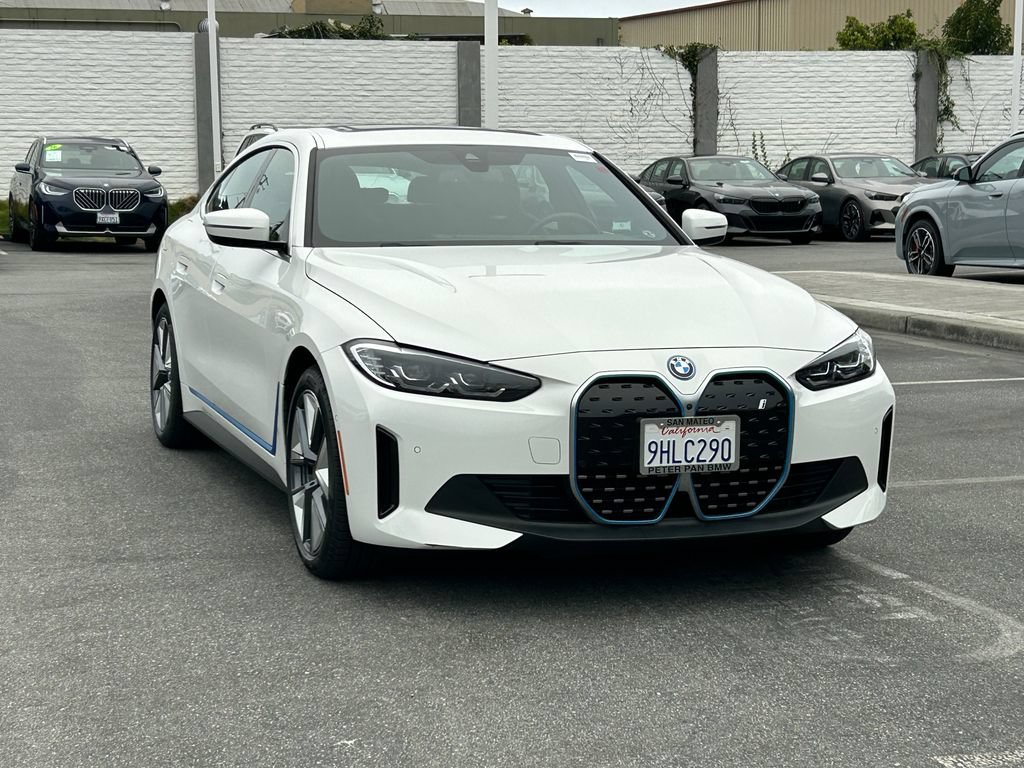 Used 2023 BMW i4 eDrive35 w/ Premium Package RWD image 7