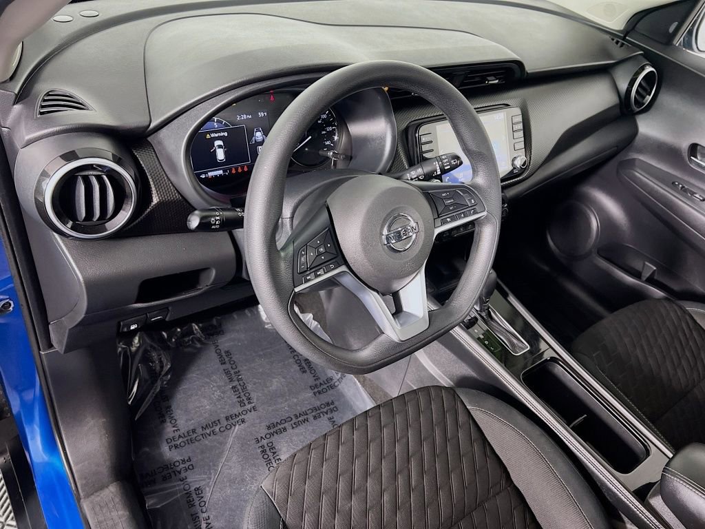 Used 2021 Nissan Kicks SV image 9