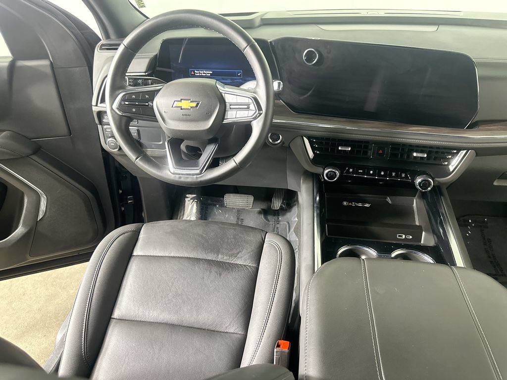 Used 2025 Chevrolet Tahoe LT AWD/4WD image 18