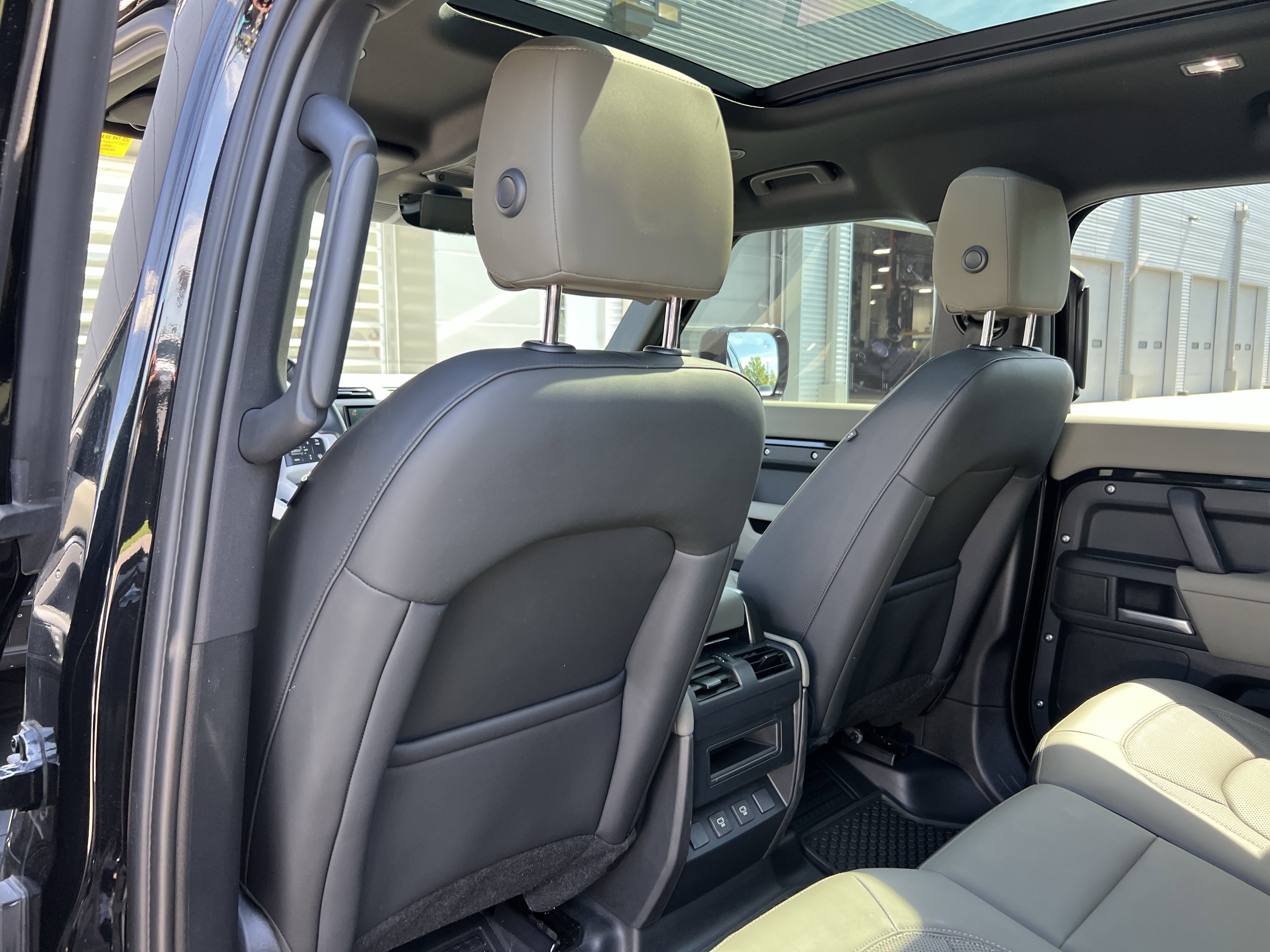 Used 2025 Land Rover Defender 110 S AWD/4WD image 34