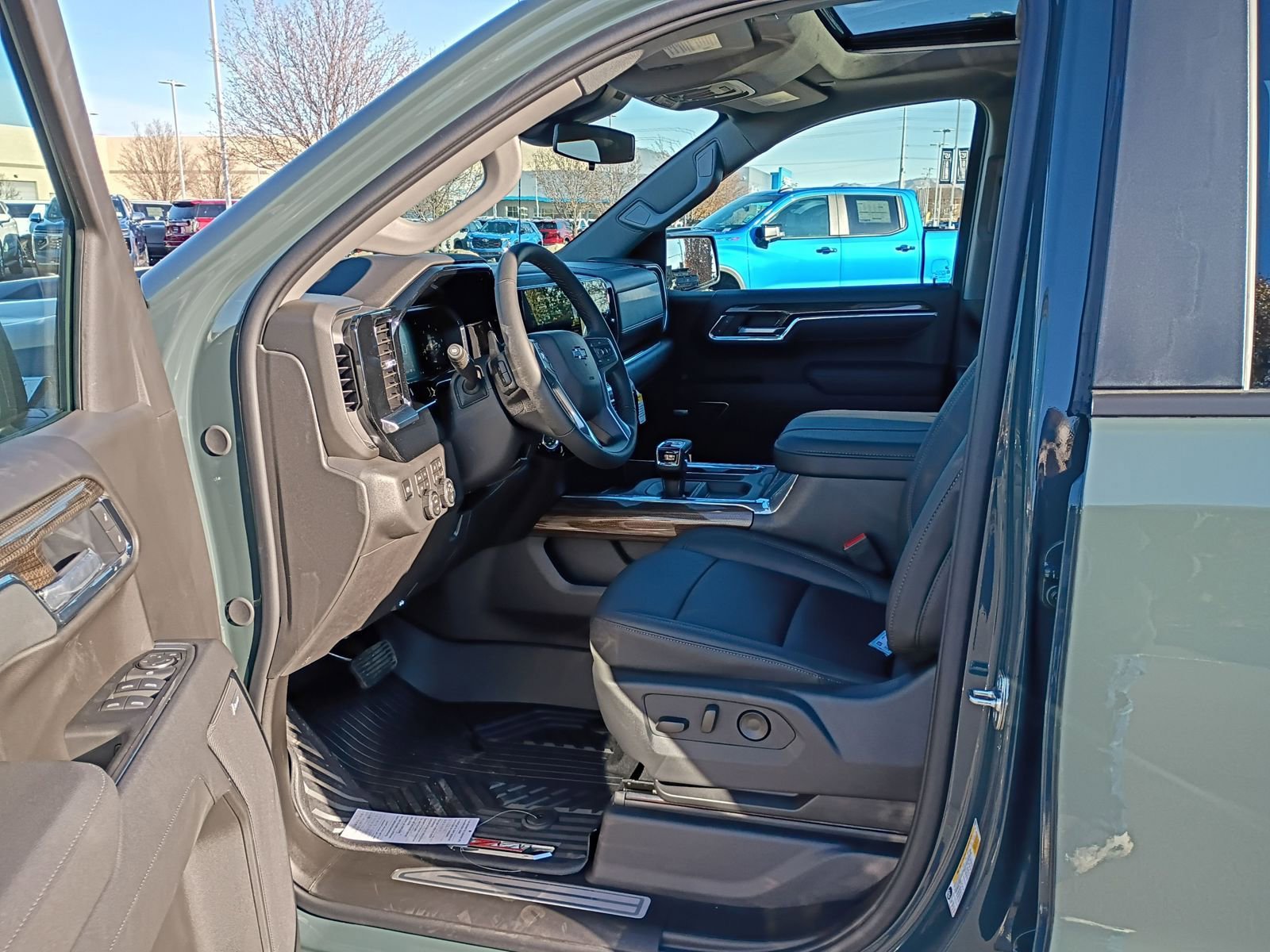 New 2026 Chevrolet Silverado 1500 LT Trail Boss w/ LT Trail Boss Premium Package image 32