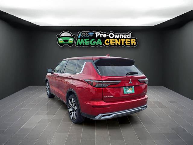 Used 2025 Mitsubishi Outlander SE AWD/4WD image 4