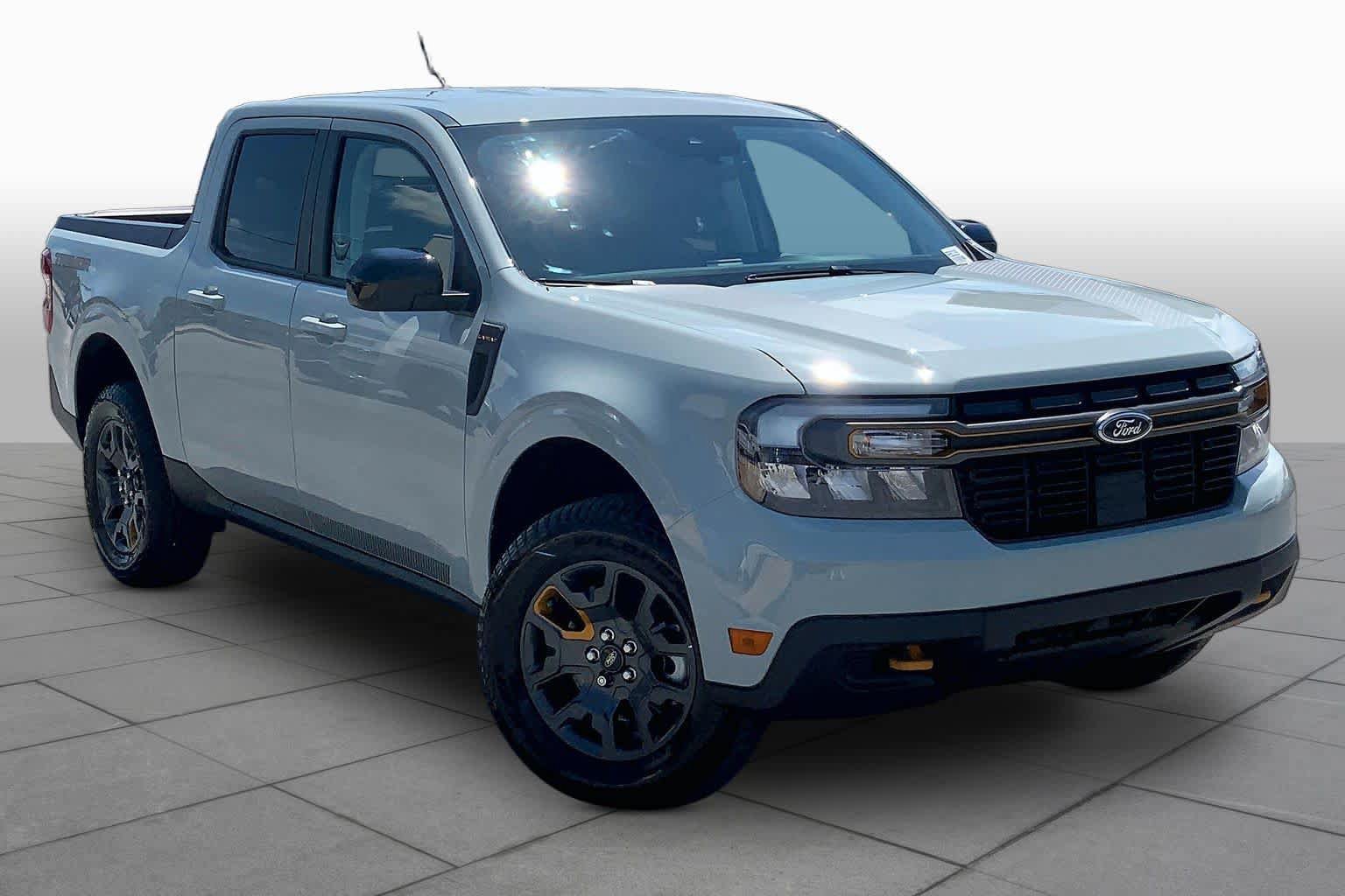 Certified 2024 Ford Maverick Tremor w/ Tremor Off-Road Package AWD/4WD image 3