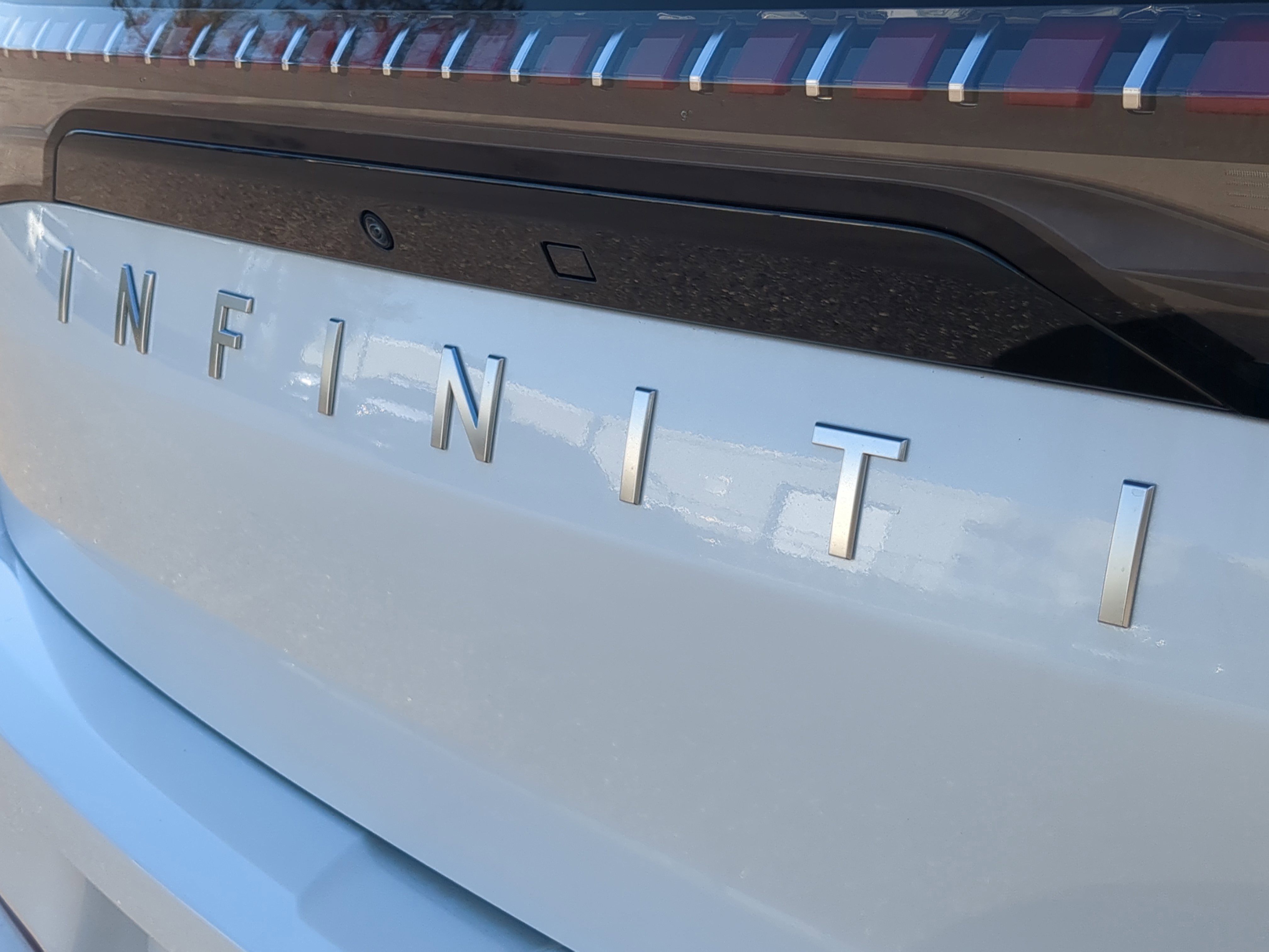 New 2026 INFINITI QX80 Luxe w/ Cargo Package image 7