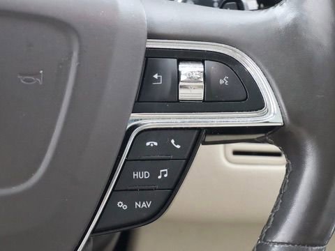 Used 2021 Lincoln Navigator Reserve w/ Luxury Package RWD image 19