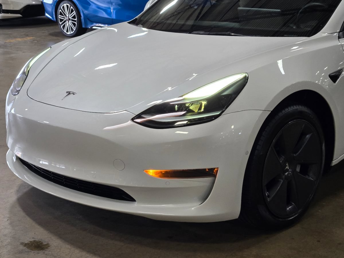 Used 2022 Tesla Model 3 Standard Range RWD image 16