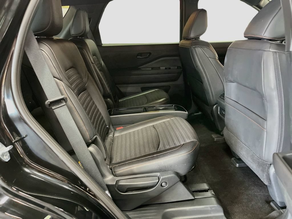 Used 2024 Nissan Pathfinder Rock Creek AWD/4WD image 27