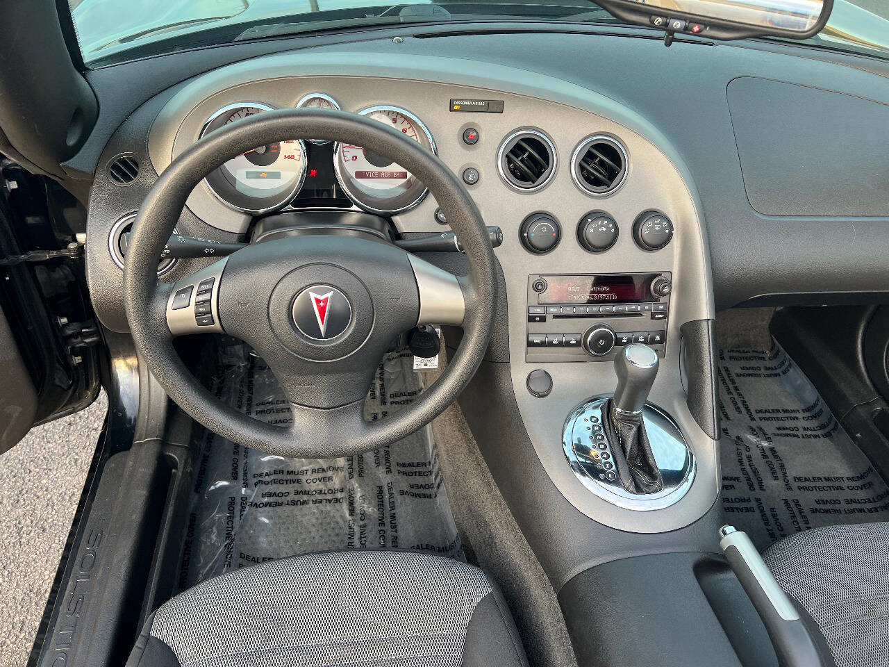 Used 2009 Pontiac Solstice Convertible w/ Preferred Package image 27