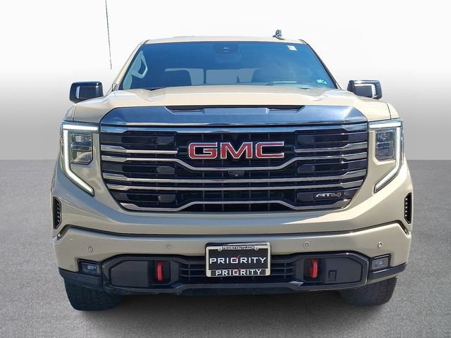 Used 2022 GMC Sierra 1500 AT4 w/ AT4 Premium Package AWD/4WD image 2