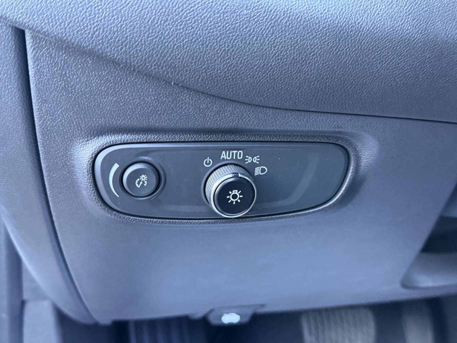 Certified 2024 Chevrolet Equinox RS AWD/4WD image 19