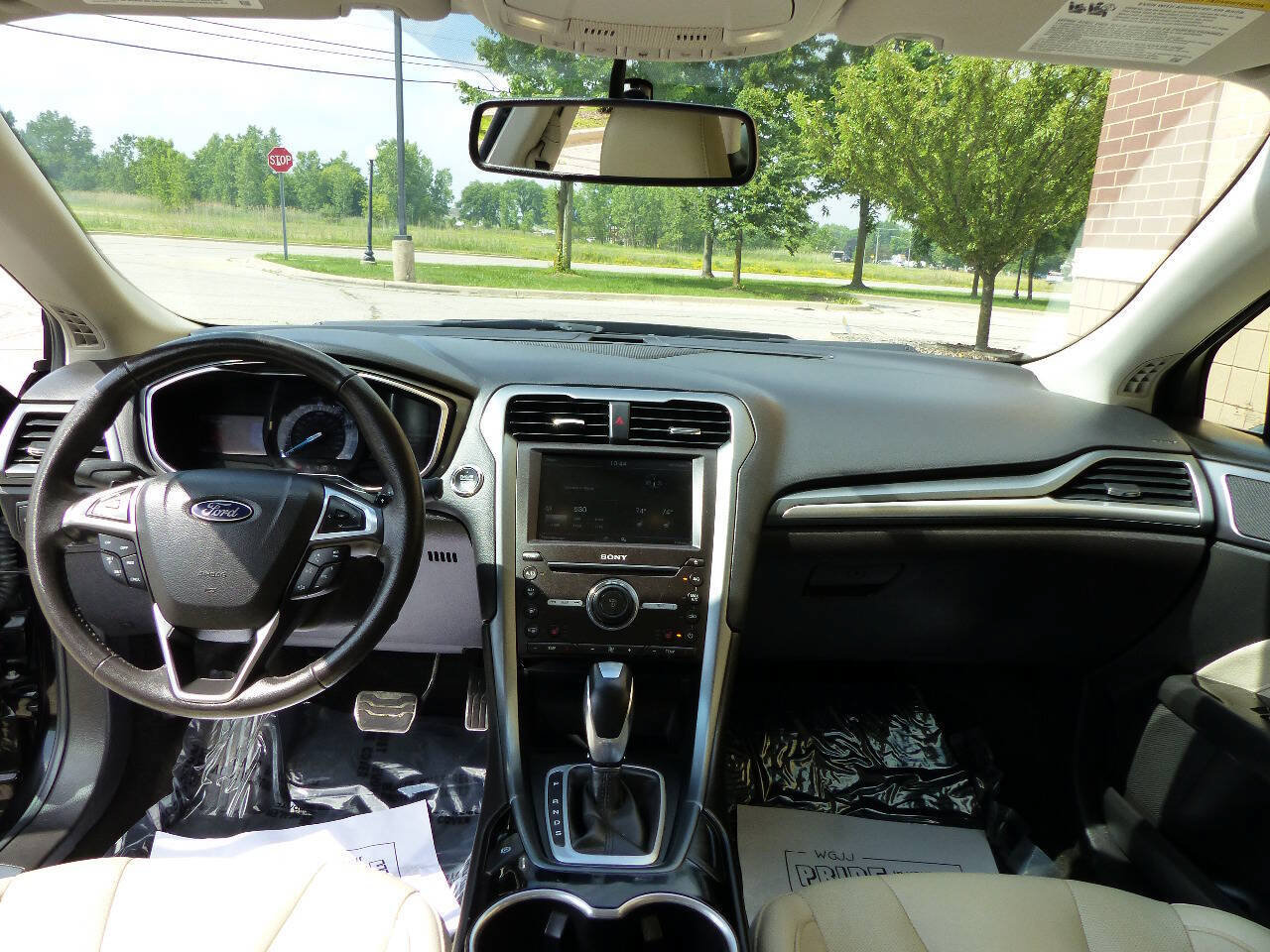 Used 2016 Ford Fusion Titanium FWD image 36