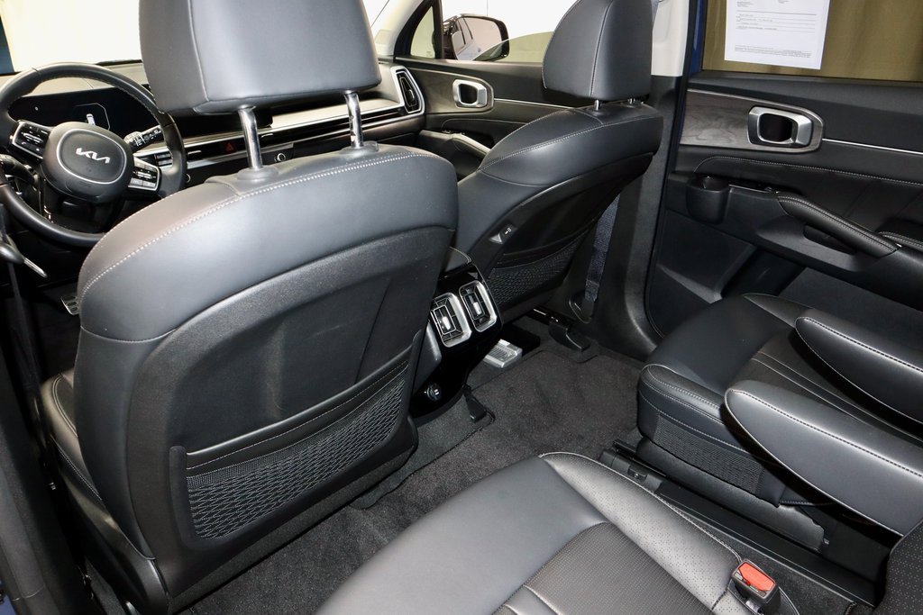 Used 2024 Kia Sorento SX image 22