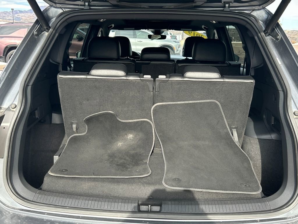 Used 2019 Volkswagen Tiguan SEL Premium R-Line w/ 3rd Row Seat Package image 5