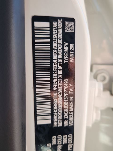 Used 2023 Jeep Renegade Latitude AWD/4WD image 17