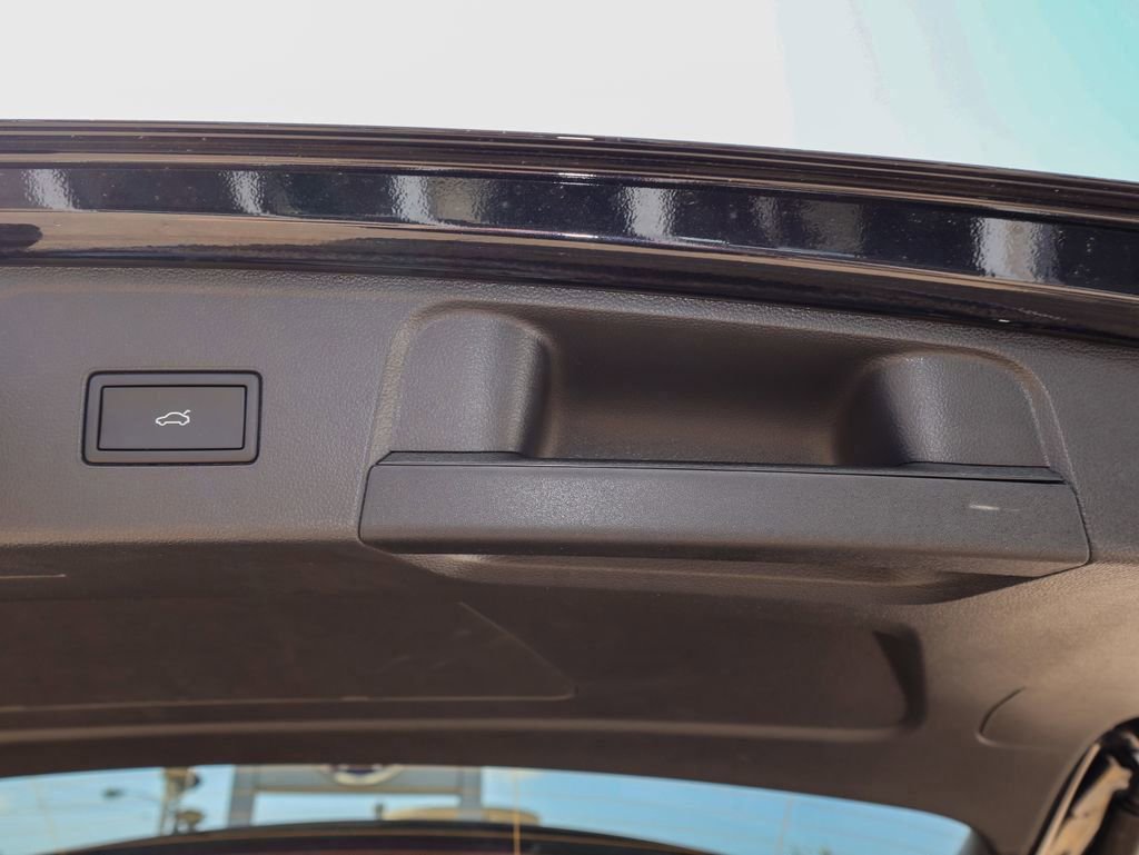 New 2026 Volkswagen Atlas SE image 11