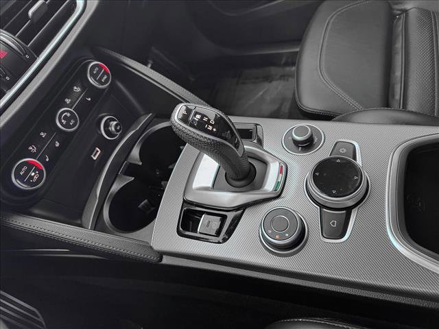 Used 2021 Alfa Romeo Stelvio Ti Sport image 17