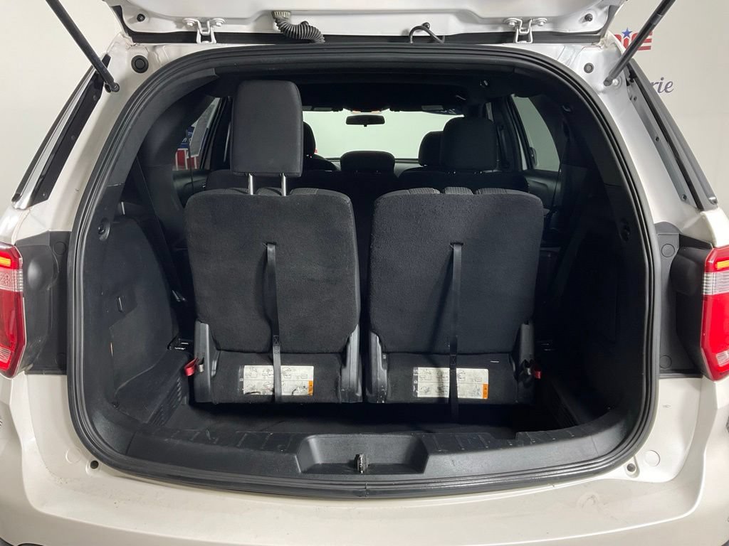 Used 2017 Ford Explorer XLT FWD image 11