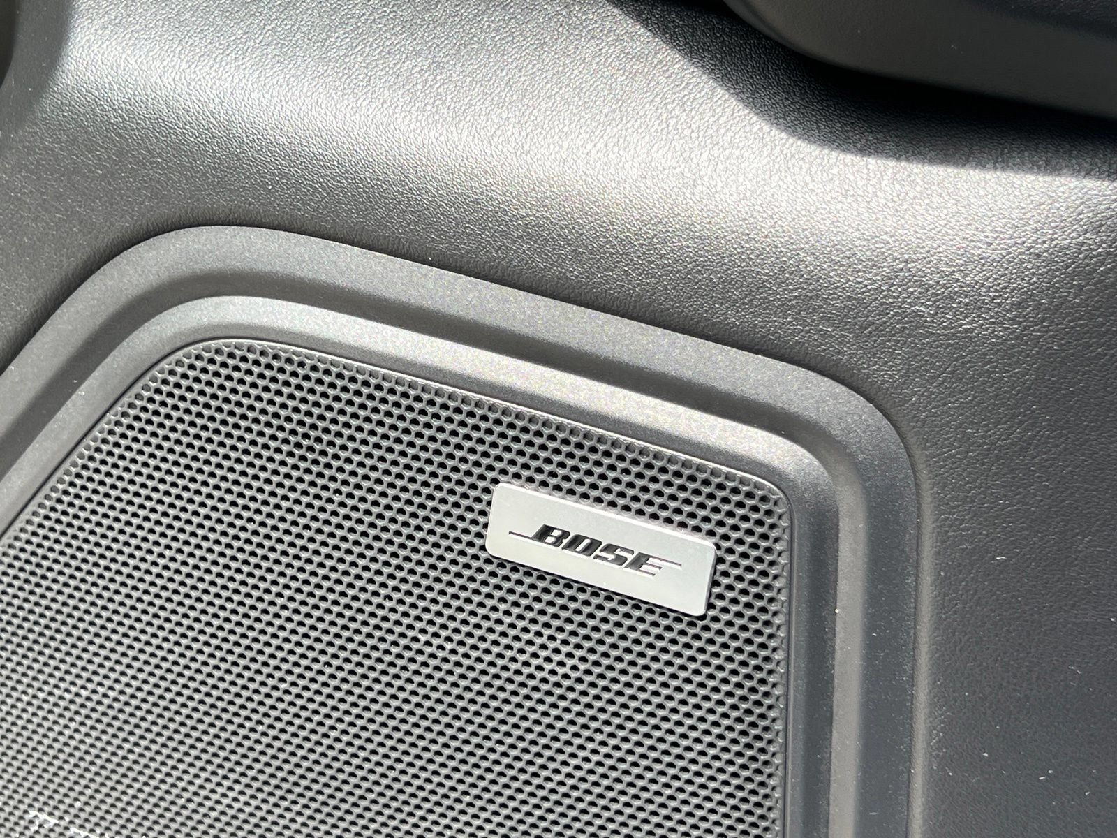 Certified 2024 Porsche Macan GTS AWD/4WD image 33