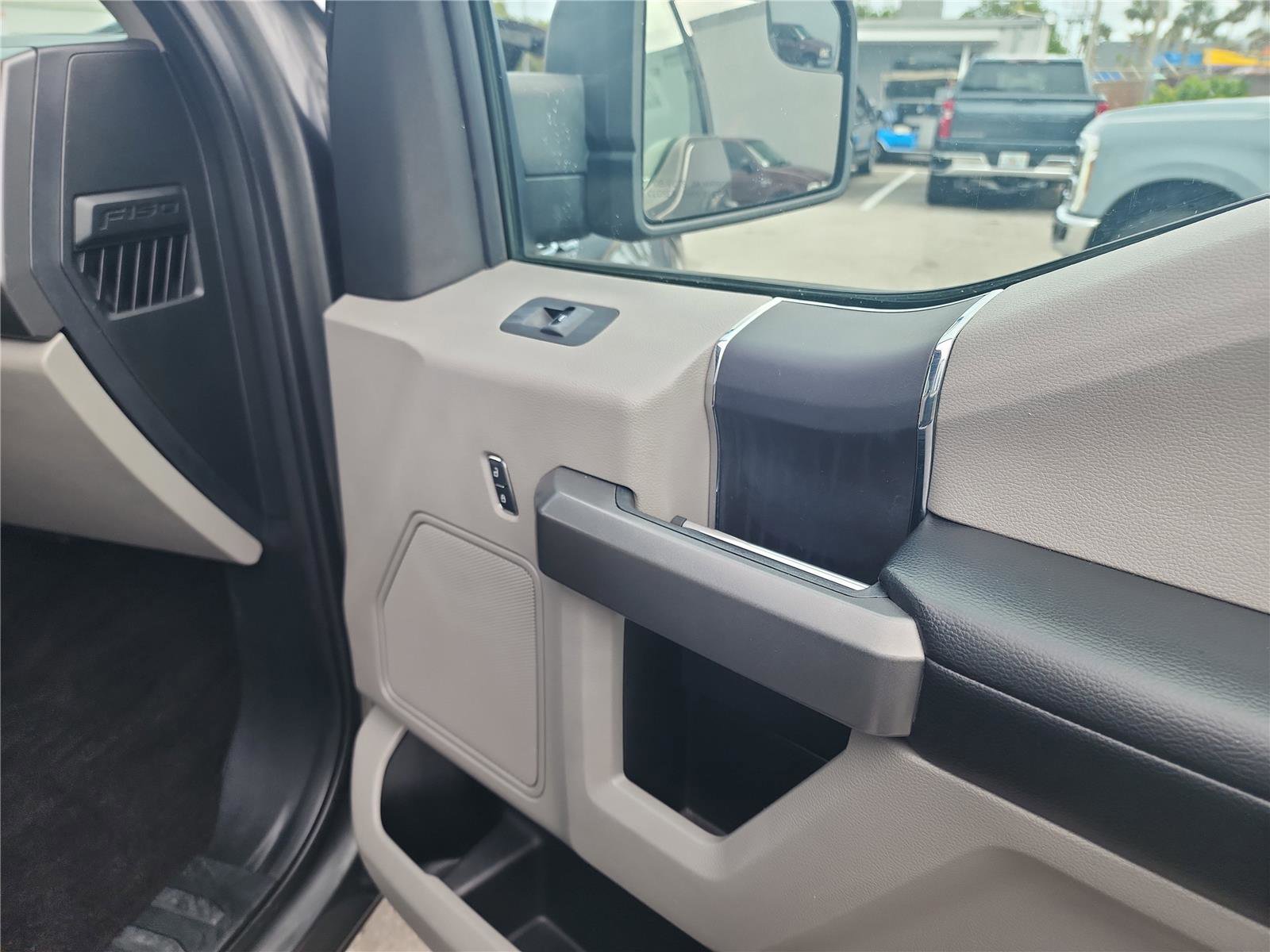 Used 2016 Ford F150 XLT image 25