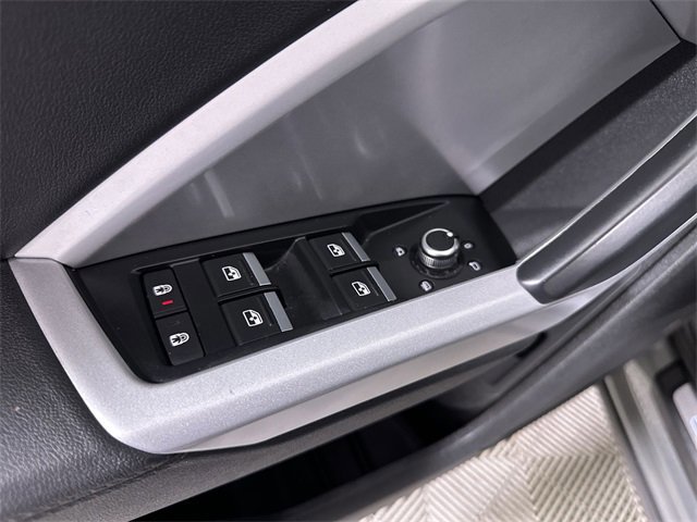 Used 2024 Audi Q3 2.0T Premium image 24
