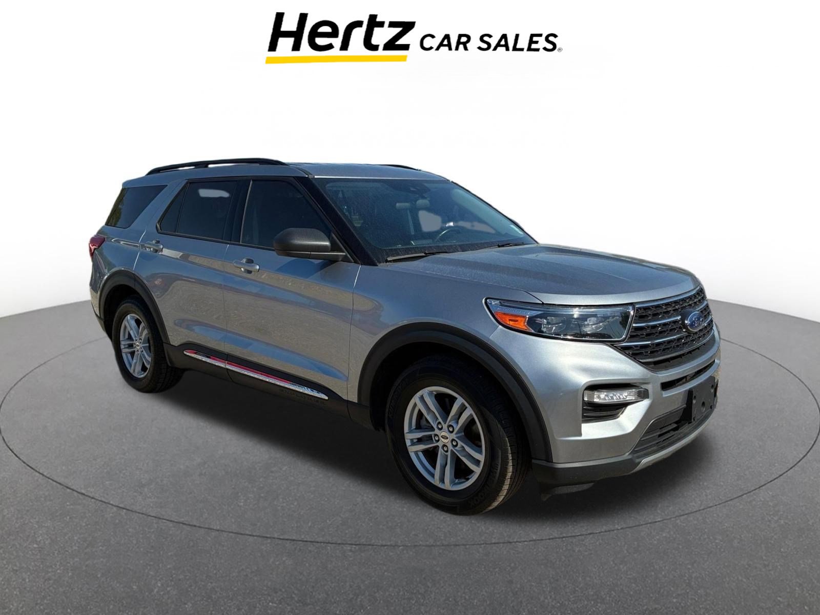 Used 2024 Ford Explorer XLT w/ Equipment Group 202A image 1