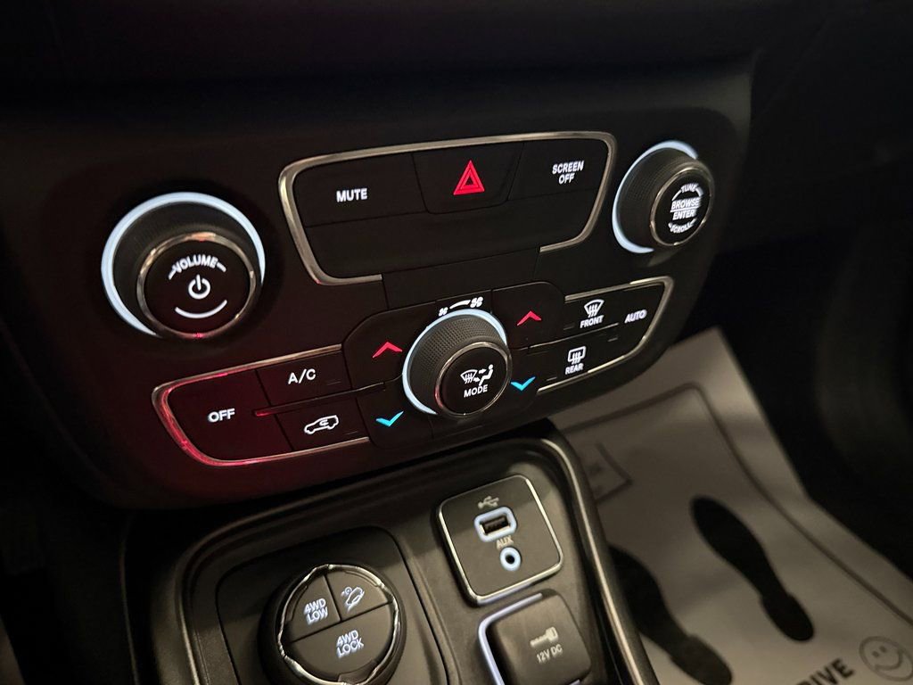 Used 2017 Jeep Compass Trailhawk w/ Navigation Group image 14