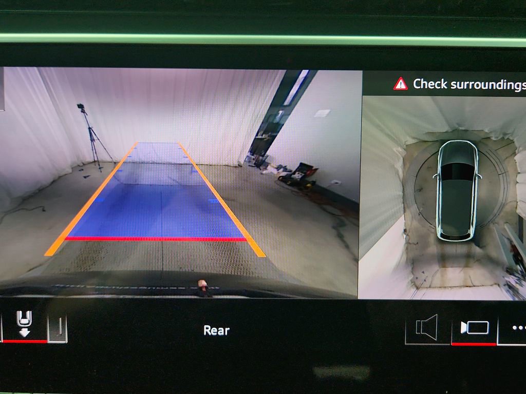 Used 2021 Audi Q7 3.0T Prestige w/ Prestige Package image 18