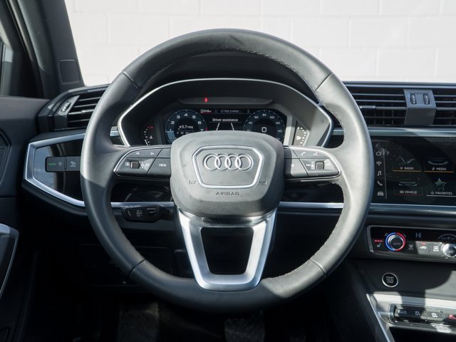 Certified 2025 Audi Q3 2.0T Premium w/ Convenience Package image 23