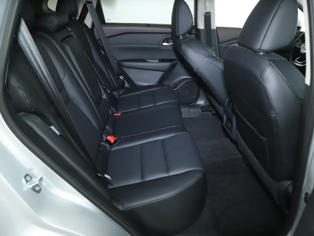 Certified 2023 Nissan Rogue SV w/ SV Premium B Package AWD/4WD image 37