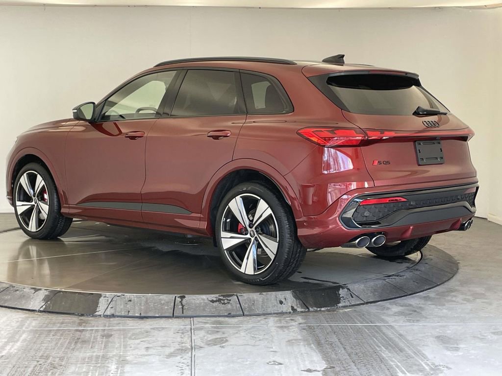 New 2025 Audi SQ5 Prestige image 3