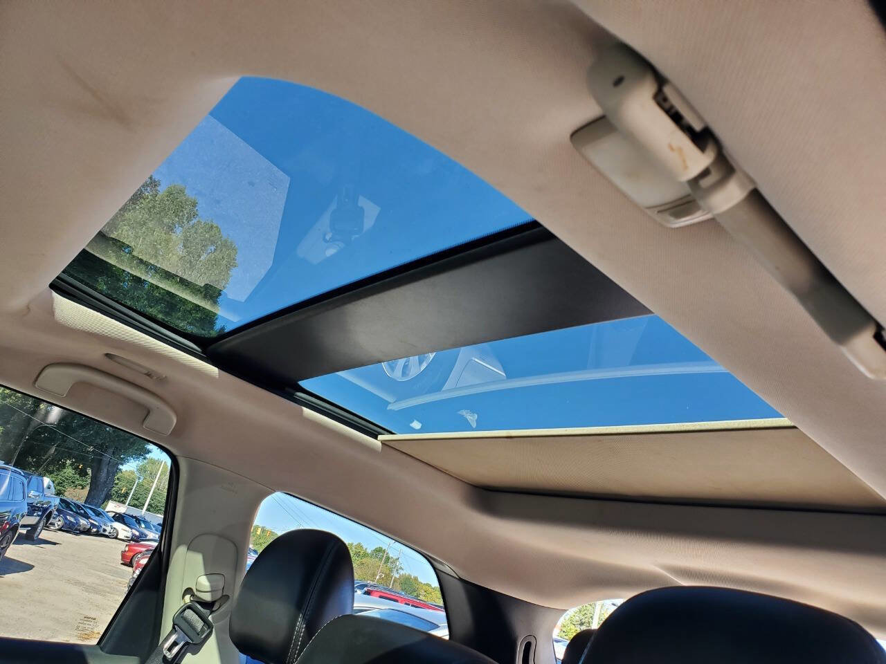 Used 2013 Nissan Pathfinder SL w/ SL Premium Pkg image 16