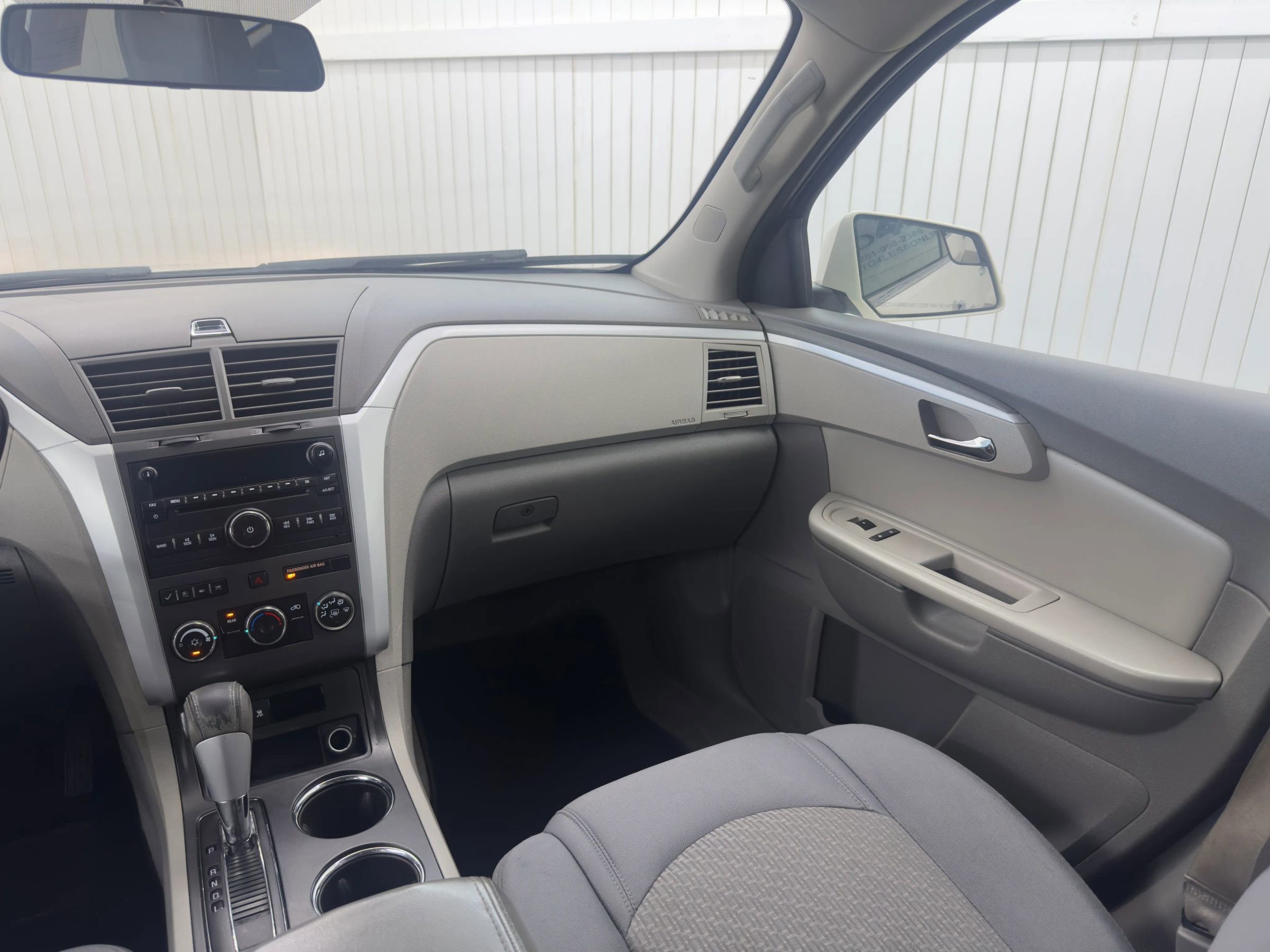 Used 2011 Chevrolet Traverse LT image 12