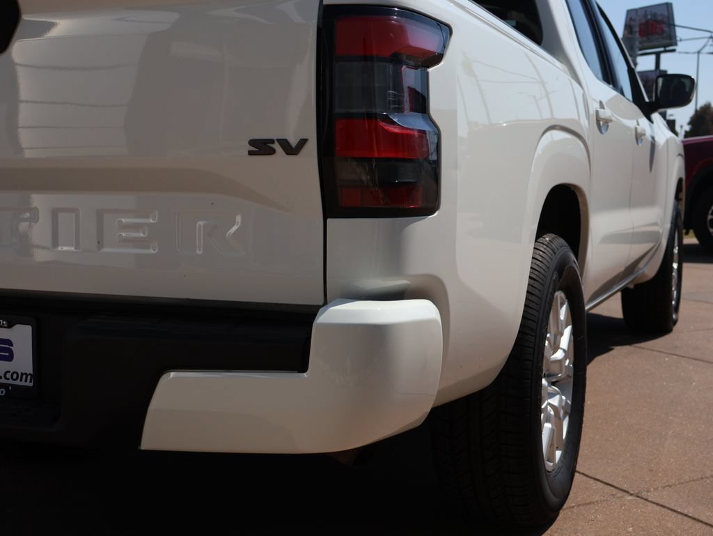 Used 2022 Nissan Frontier SV RWD image 15