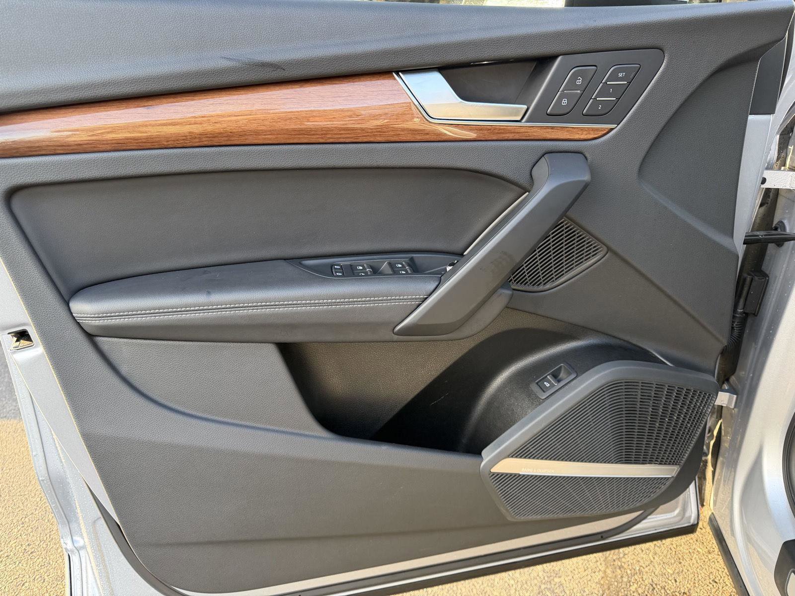 Used 2023 Audi Q5 2.0T Premium Plus w/ Premium Plus Package image 11