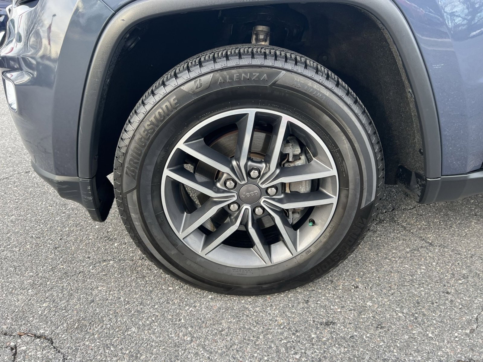 Used 2019 Jeep Grand Cherokee Limited w/ Luxury Group II image 12