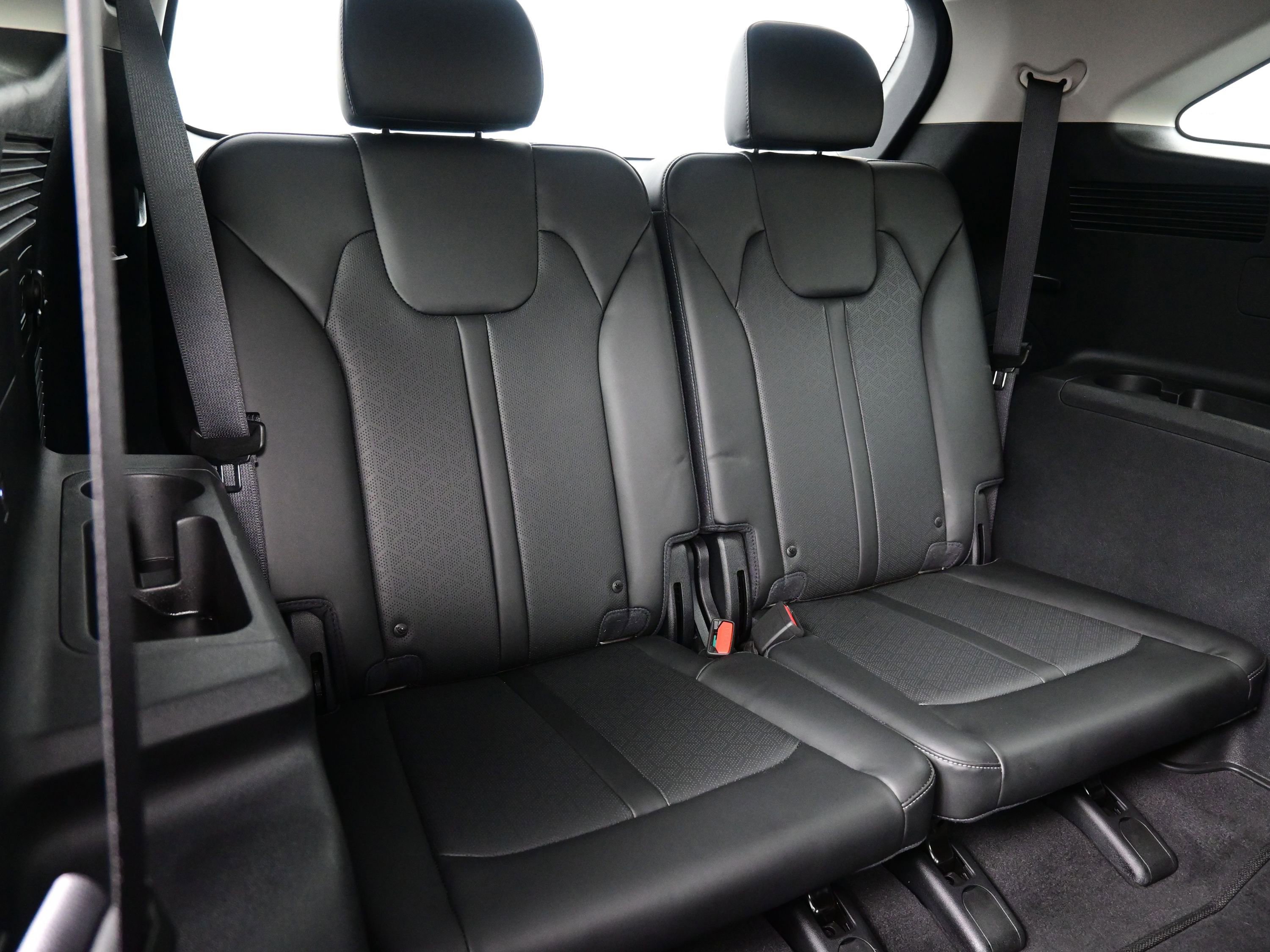 Used 2023 Kia Sorento SX image 18