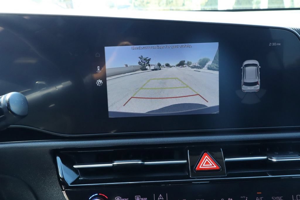 Used 2025 Kia Niro EX Touring FWD image 24