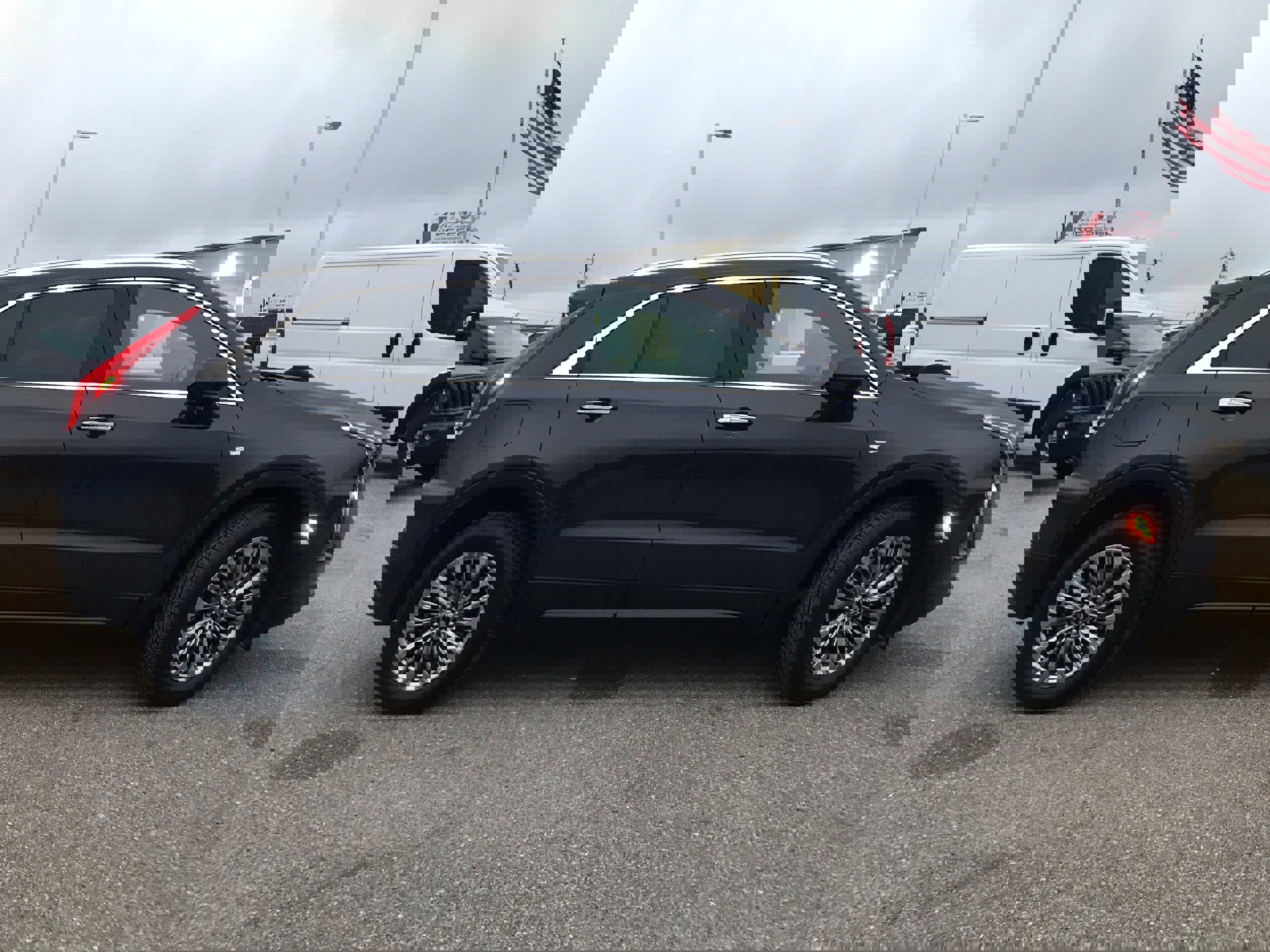 Used 2025 Cadillac XT4 Premium Luxury image 8