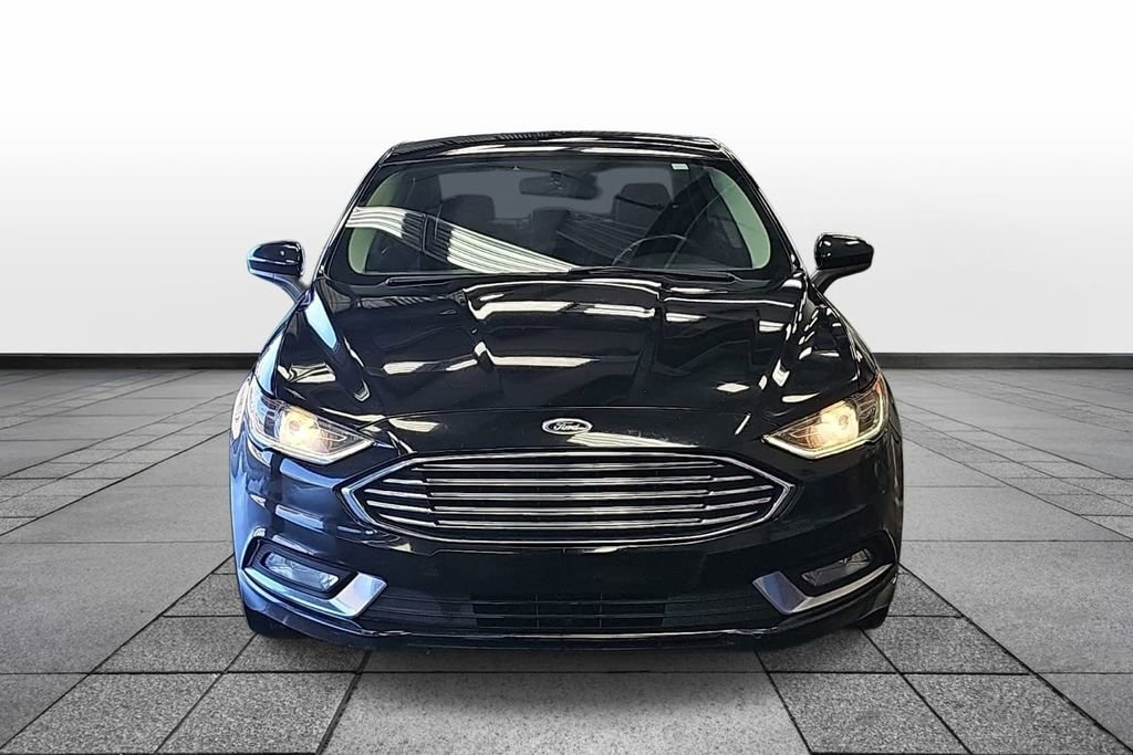 Used 2018 Ford Fusion SE w/ Equipment Group 201A image 8
