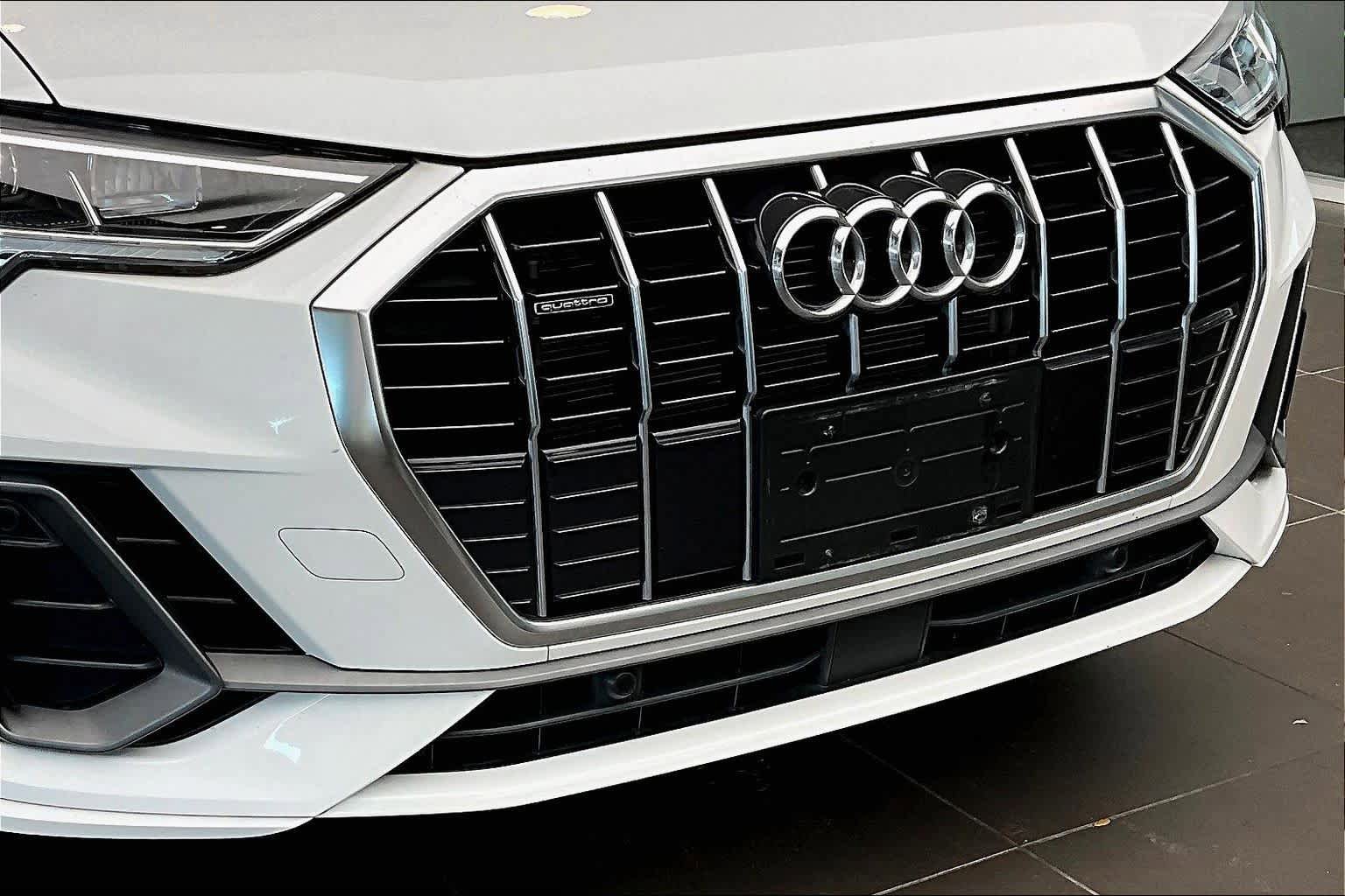 Certified 2023 Audi Q3 2.0T Premium w/ Convenience Package AWD/4WD image 32