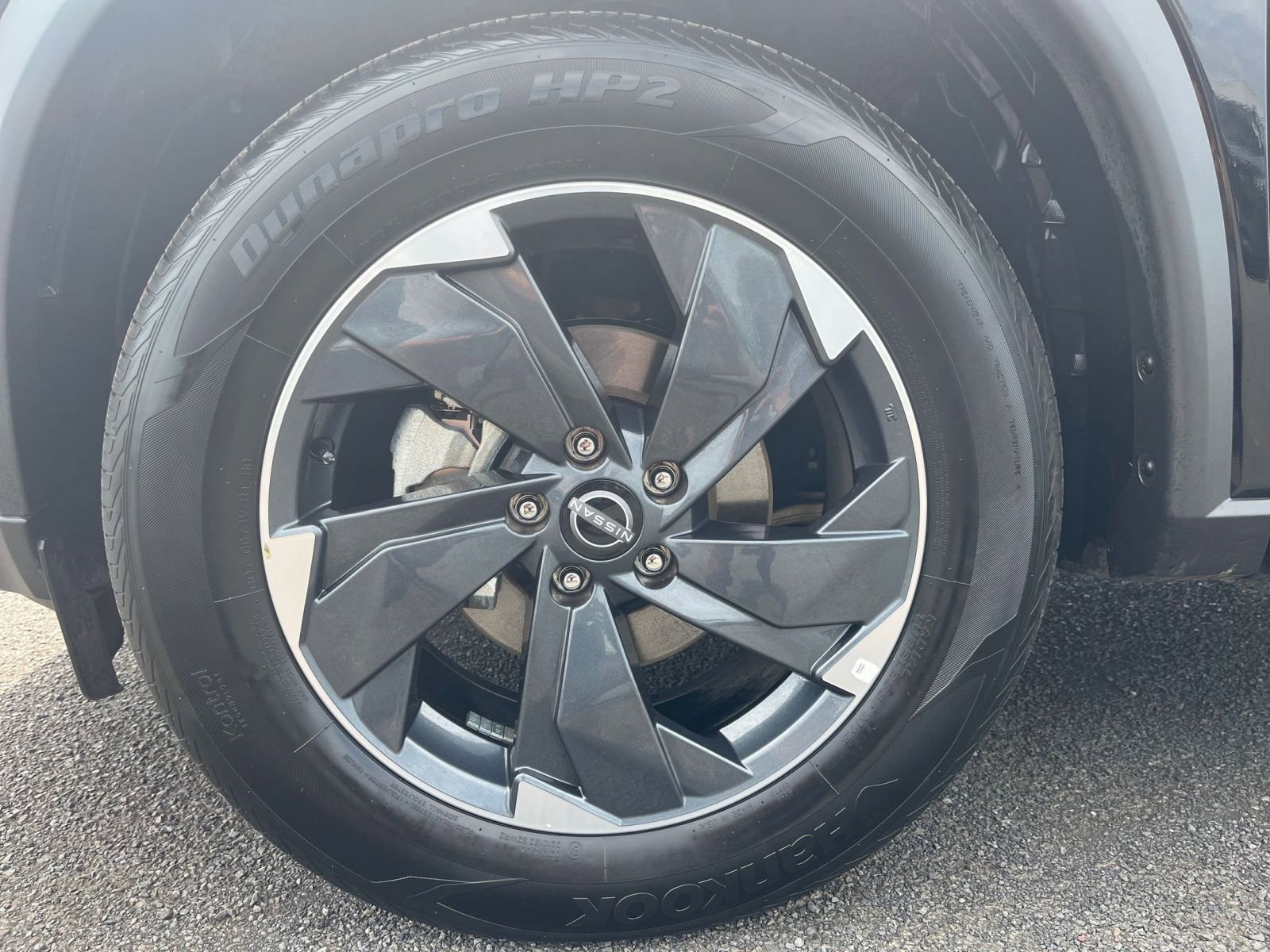 Used 2025 Nissan Rogue SV image 32