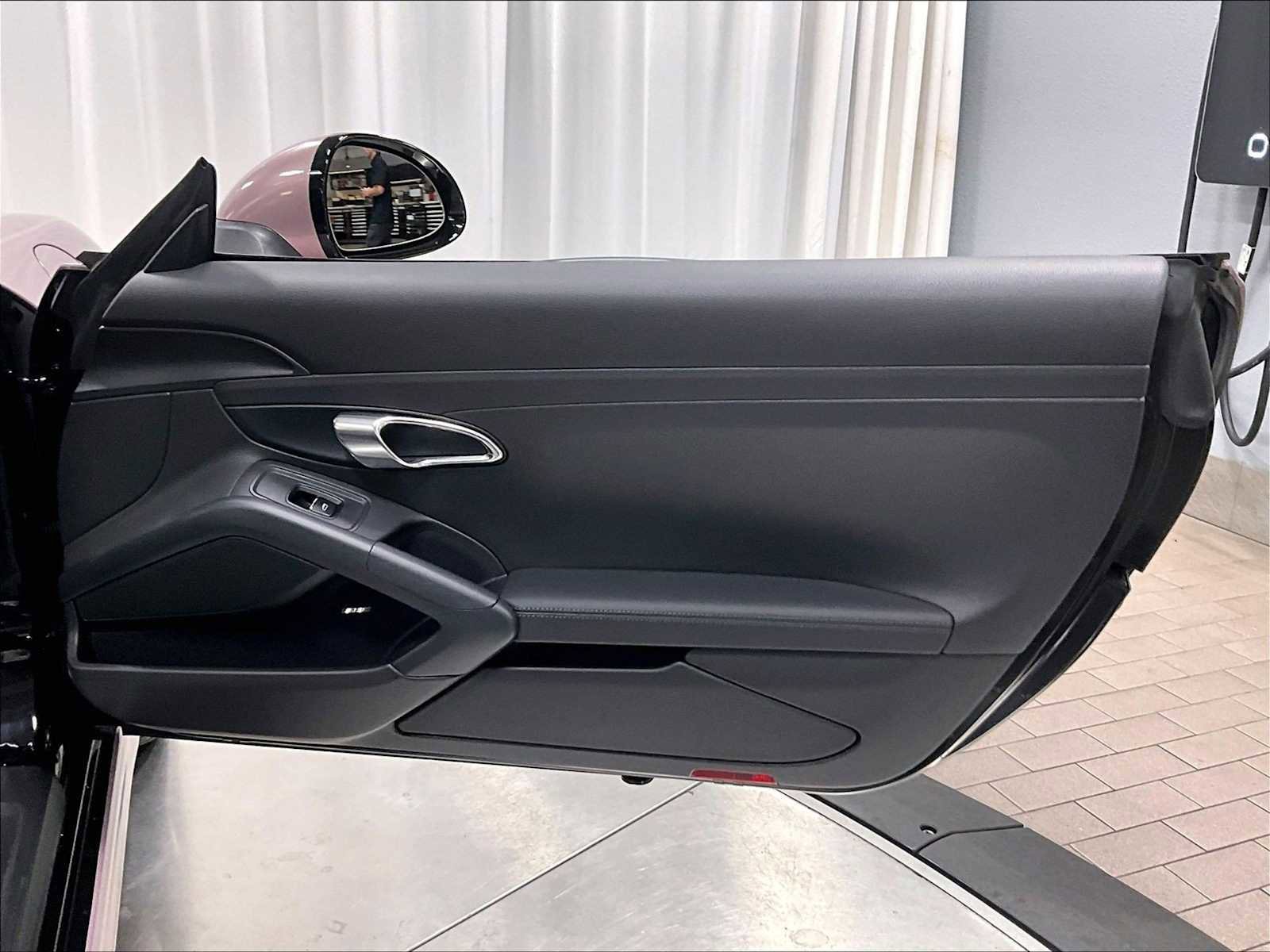 Used 2013 Porsche Boxster S image 25