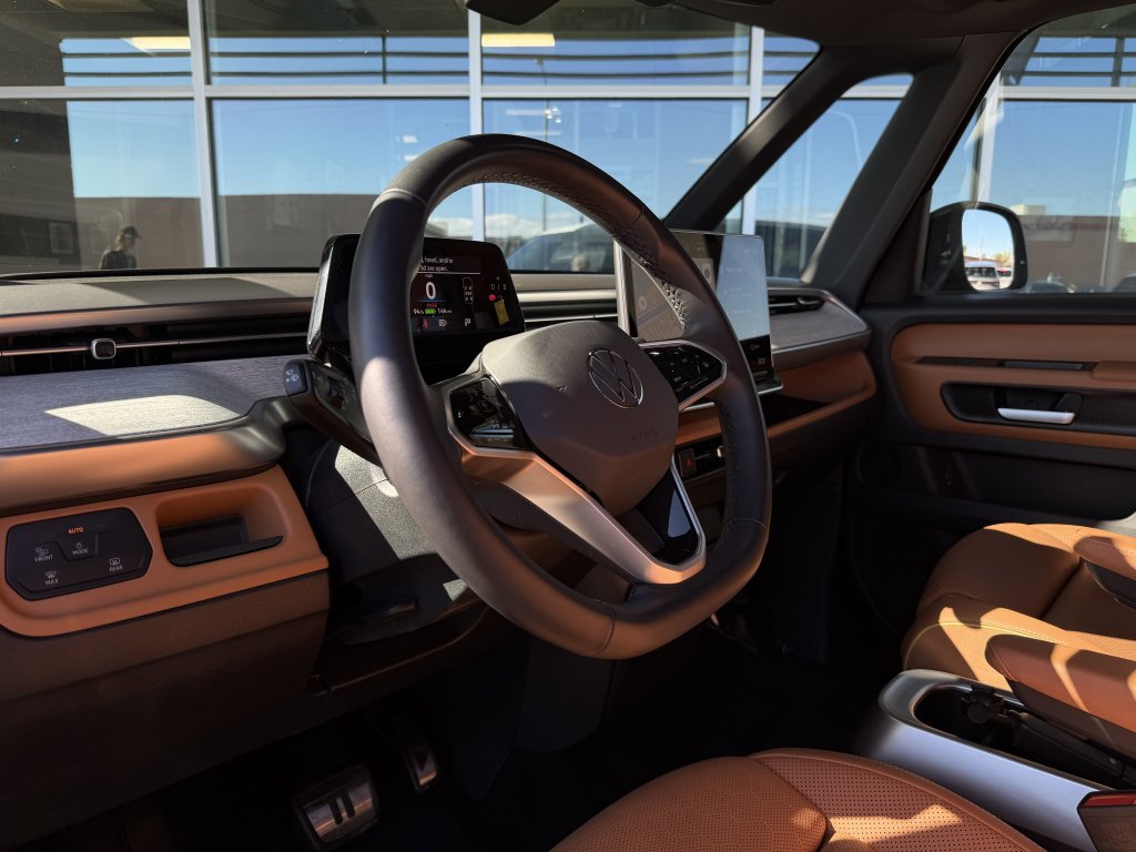 Used 2025 Volkswagen ID. Buzz Pro S Plus image 34