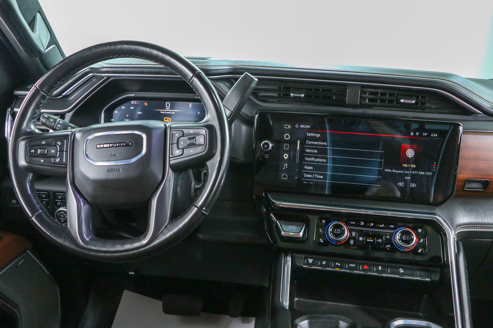 Used 2024 GMC Sierra 2500 Denali Ultimate w/ Max Trailering Package AWD/4WD image 18