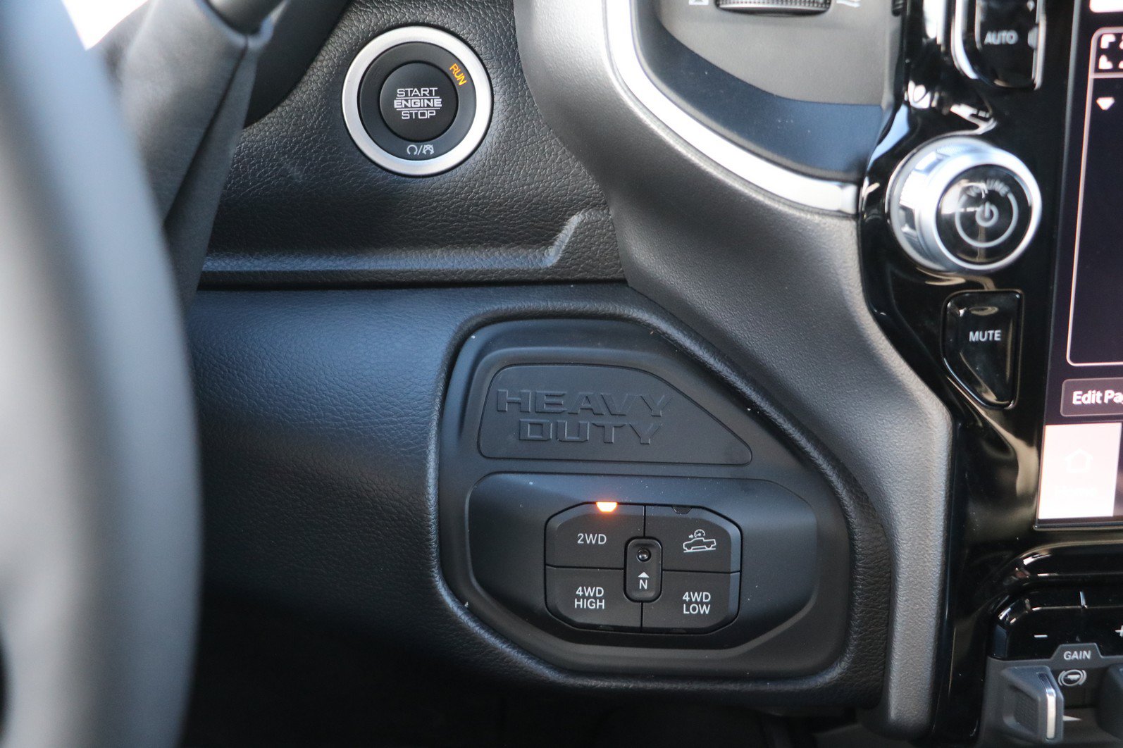 New 2026 RAM 2500 Big Horn AWD/4WD image 23