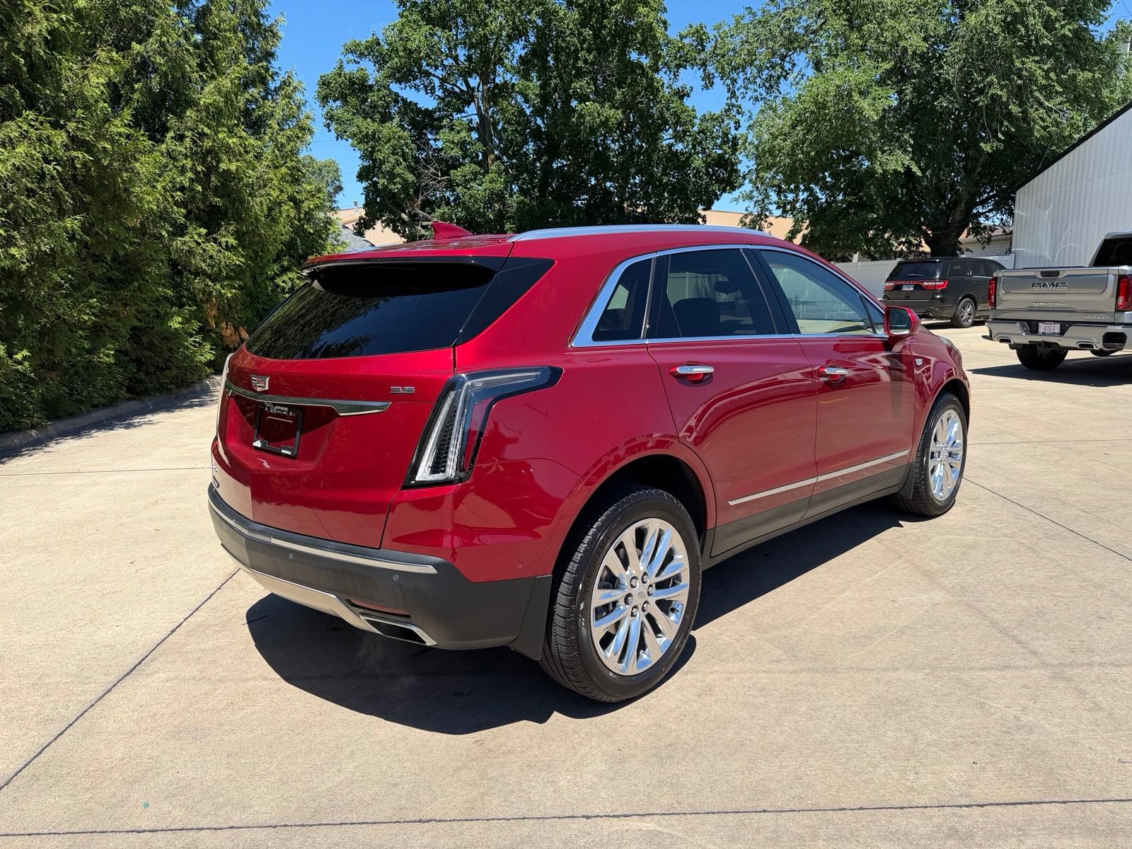 Used 2019 Cadillac XT5 Platinum AWD/4WD image 28